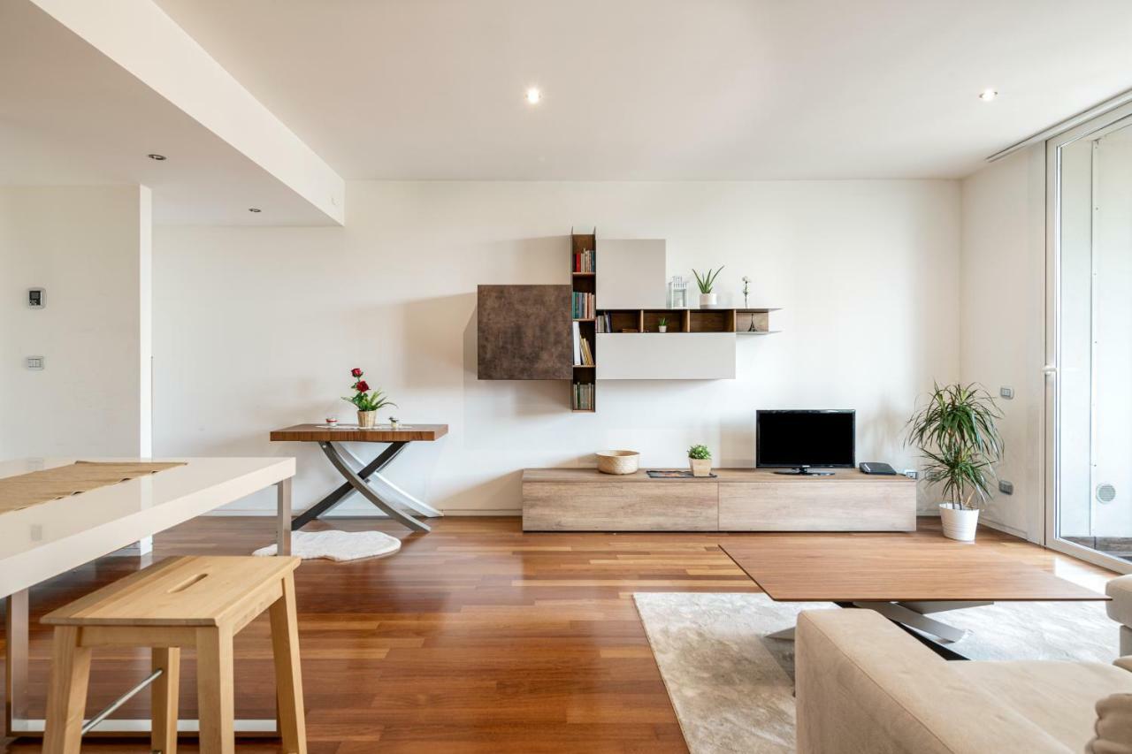 Rifredi Station Exclusive Apartment ฟลอเรนซ์ ภายนอก รูปภาพ